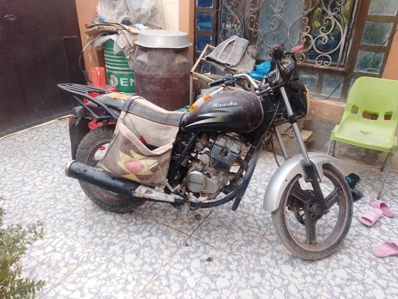 سلام عليكم
هويشه موديل 2015مكينه حلوه كهربايات بس ربط وباتري جوزه بيه موجوده بليته ورقم شاصي كلك مكفوله سعر 250وبيه مجال قليل مكان كربلاء الحسينيه هاذه رقم ***********
