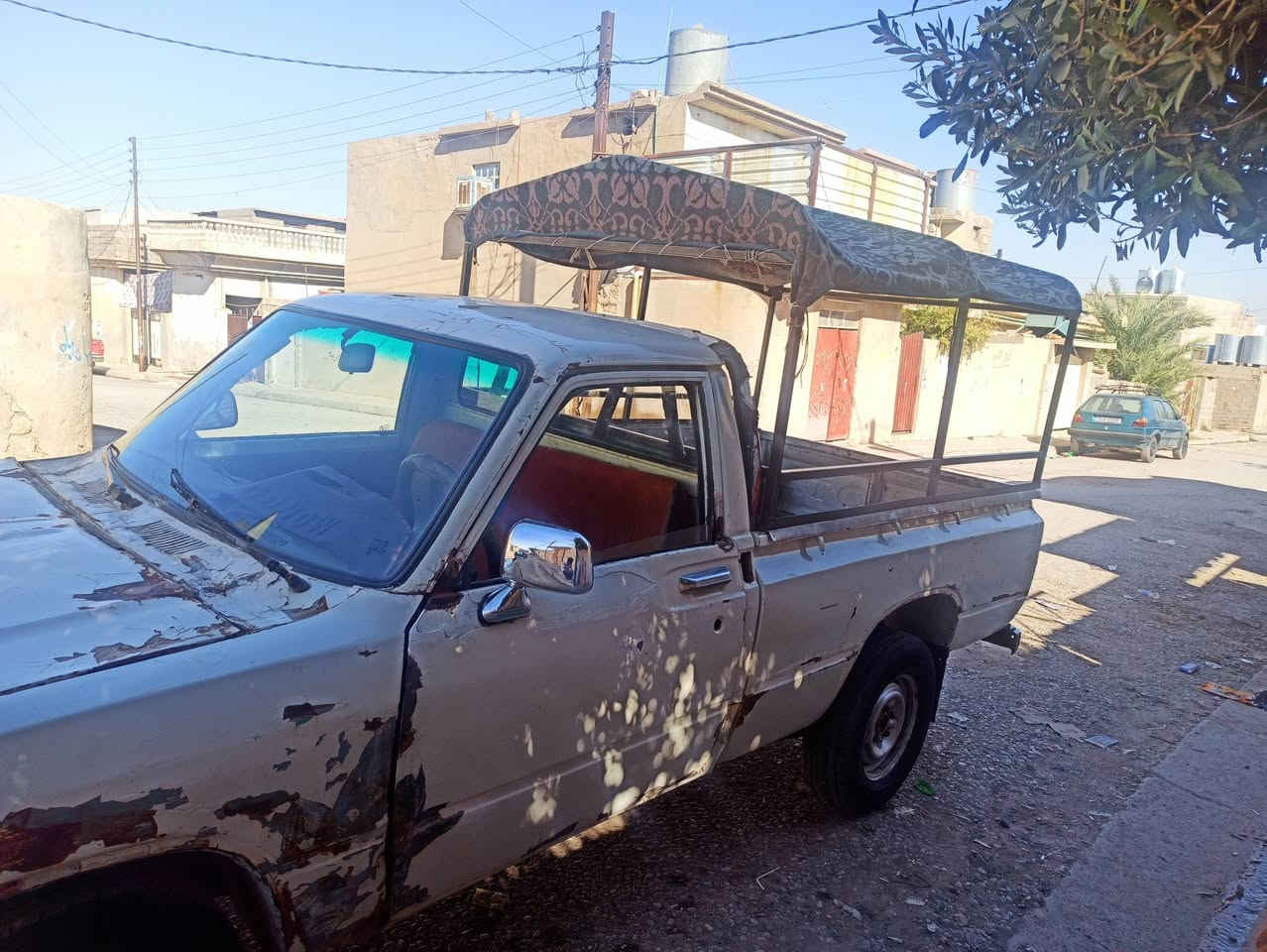 بكم 80للبيع سياره جاهزه بس شغل وا تطلع كبون بانزين بيه وكهربيات كله شغل
شاصي هم شراط بلدي لا كسر وله لحيم
تحويل كبل 

السعر22

***********##
