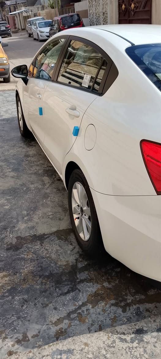 السلام عليكم كيا ريو ٢٠١٦ شركه الدوليه ماشيه ٢٦ الف مكفوله كفاله عامه بأسمي للسفسار ***********
