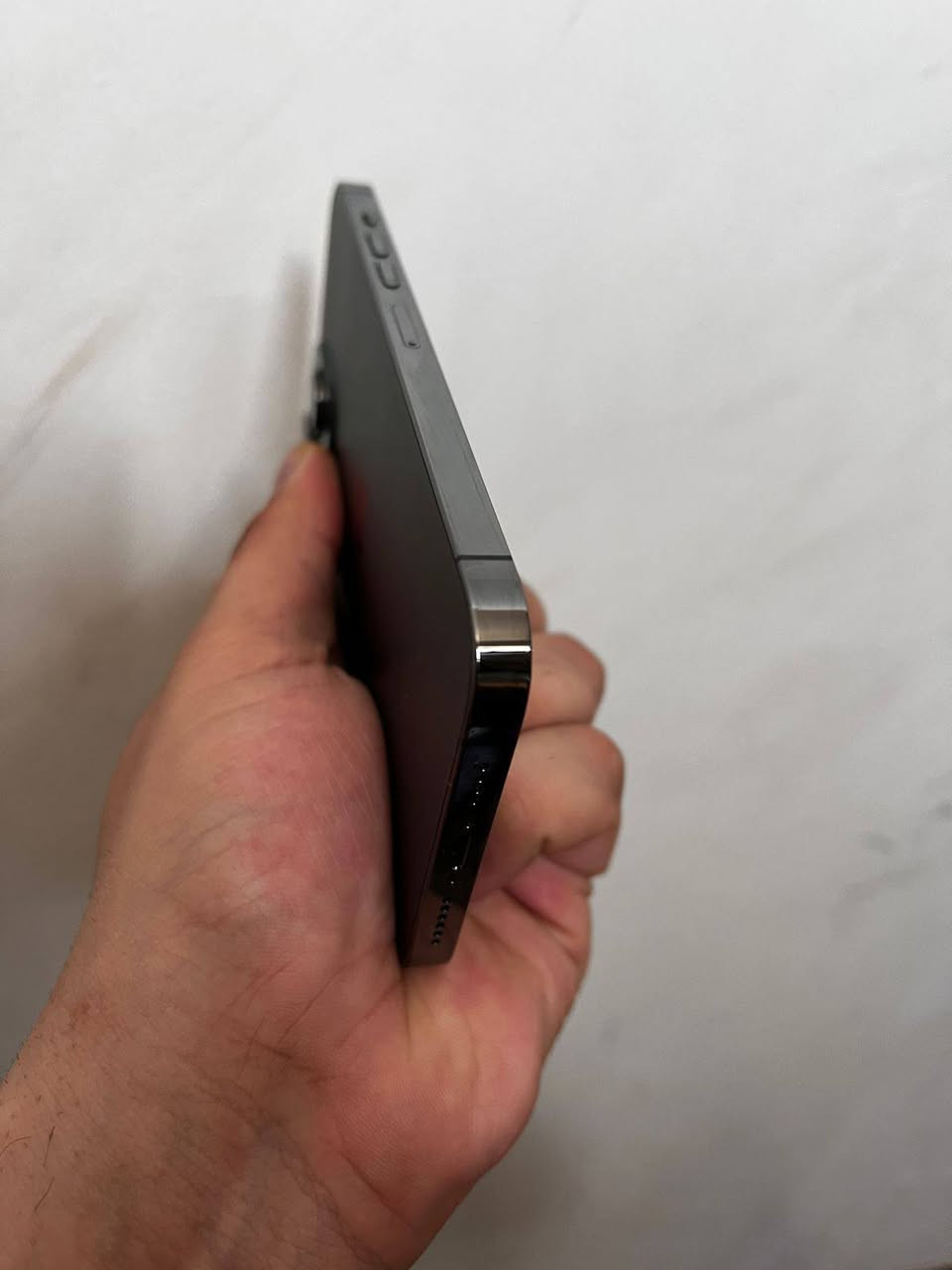 ايفون 13 برو ماكس اذكره 256 بطاريه 82 جهاز وتر اكفله الك حته من الزلغ يوجد توصيل لكل العراق تفحص وصعده حاسبه وتقتنع يله سلم فلوس عنواني بغداد بلديات قريب عليه تجي تاخذه من البيت ضمان مو يوم واحد شهر كامل حتلو اتمل من عنده رجعه السعر 660 بي مجال قليل الاستفسار واتساب ***********
