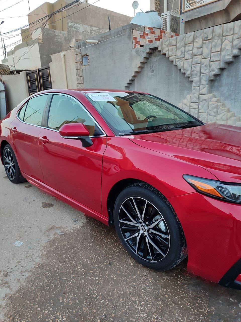 السلام عليكم كامري  se 2023 Nightshade
ماشيه 35 ml 
مواصفاته معروفة رياضي
البجم كبس 
رايده ب215 
مكاني كربلاء
***********
