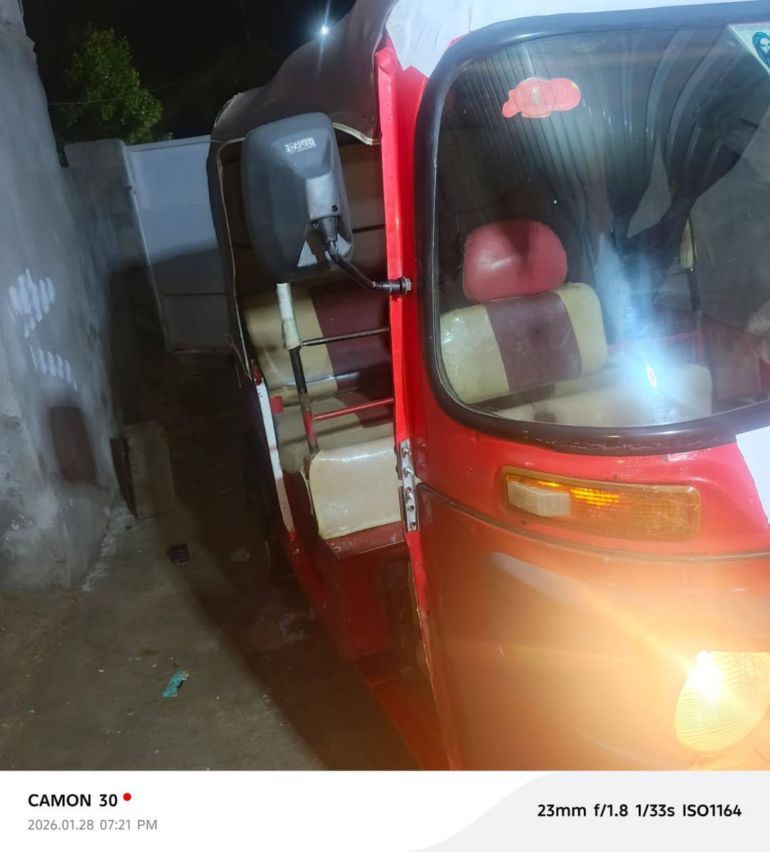 سلام عليكم تكتك للبيع موديل 17مكينه لا تنقص ولا تبخر تخم تايرات جديد كهربائيات كلها شغاله تكتك خير من الله مال شغل ***********
