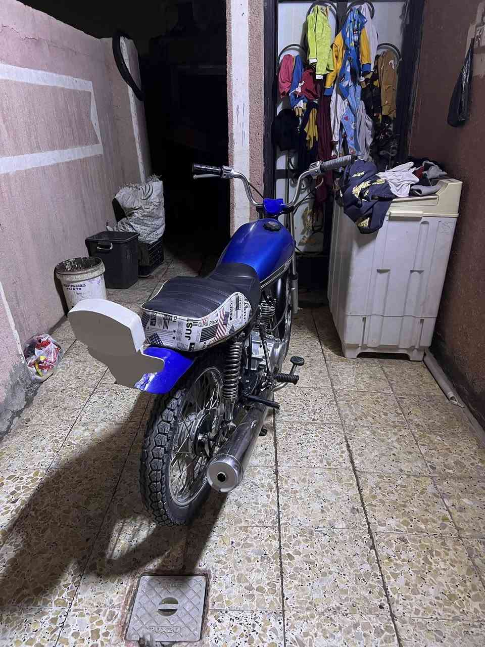 السلام عليكم دراجه للبيع محرك نامه شلامجه موديل 22شاصي ارشه موديل 17اوراق اصولي مكينه مفتوحه سعر550بيه مجال حك الجيه متواجد خاص رقمي ‏‪***********‬‏
