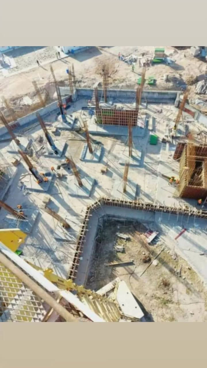 السلام عليكم شباب نشتغل جميع المحافظات بلاويد اسكله موجوده عمل نظيف درجه اولى محطات كهرباء بنايات مسابح مشاريع اي مشروع مستعدين كافه الاعمال رقم بي واتساب***********
