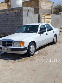 مارسدس دب للبيع موديل 89 مكينه 3000 الاستفسار علئ الرقم 07832351810