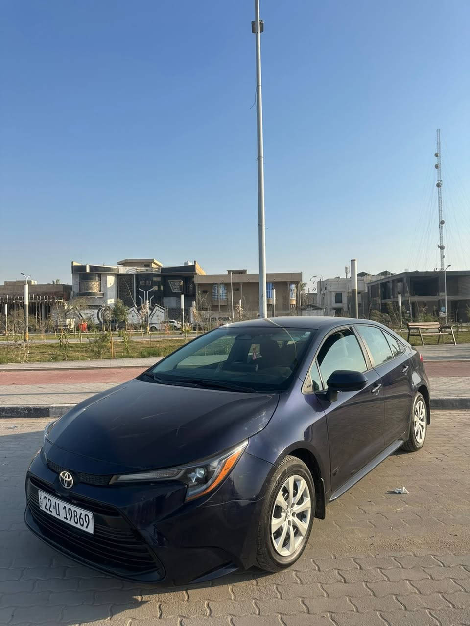 تيوتا كورلا
مديل 2024 وارد امريكي رقم اربيل وكاله تحويل . 
ضرر السياره بنيد  تبديل وبارد بخشم بالجاملغ فقط .
السياره مواصفات le معروفه تدفئة كشنات رادار امامي نقط عميه شاشه تدعم ابل كار بلي واندرويد وبعد بيها مواصفات .
السياره زيرو ماشيه ٦٠٠٠ mi فقط .
لون ازرق كحلي جاهزه من كلشي مال جناي.
محرك 2000 مرغوب  .
سعر 162$ وبيها مجال 
عنوان السياره البصرة الجنينة 
تلفون ***********
