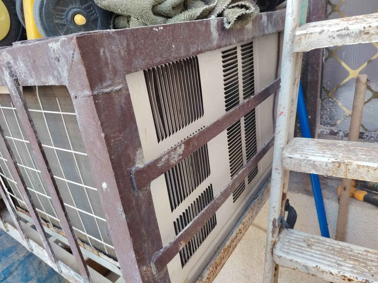 السلام عليكم مجمدة او مكيف البيع مكاني بغداد نهايت حي اور توصيل ما عندي  ***********
