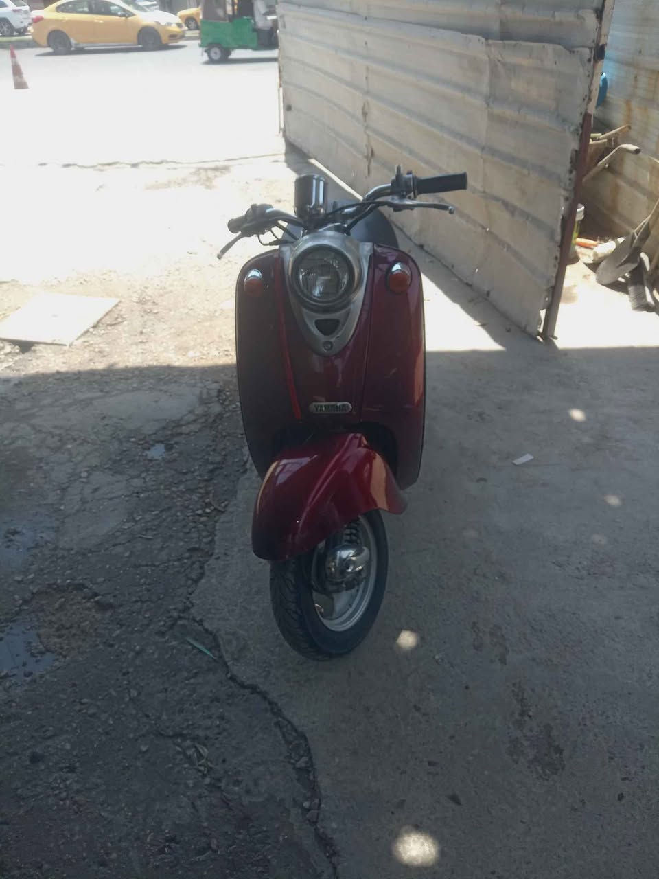 كلاسك نثيه جديده نقص باتري فقط السعر ٣٠٠ وبيها مجال بسيط السكن البنوك الاتصال *********** بغداد, العراق
