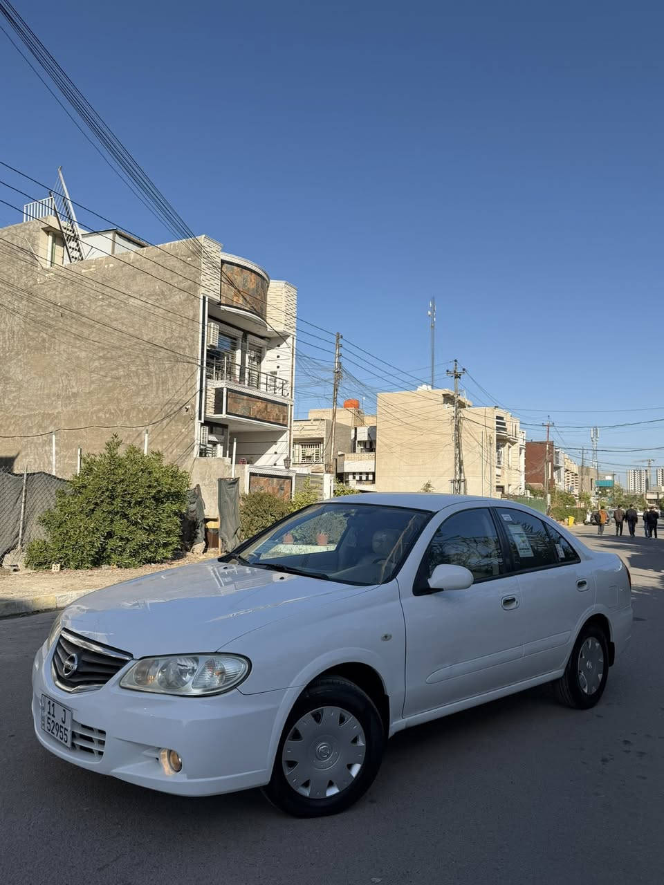 السلام عليكم
نيسان سني 2010 ياباني ابيض للبيع 
محرك 1600 قبق اسود 
مكينة وكير مكفولة كفالة عامة 
حدادية جاهزة 
رقم بغداد انكليزي جديد 
وهزة جديدة تحويل مباشر 
تبريد وتدفئة شغالة 
داخل بيجي المرغوب  
4 جام كهرباء 
سيارة نظيفة جدا 
وعلى ايد وحدة من زيرو
السيارة جاهزة وماناقصها برغي 
السيارة مكفولة كفالة عامة 
من التبديل والصبغ عداى 
الجاملغ الامامي وربع البنيد 
بدون حادث أثر بطش والصور 
موجودة عندي قبل الصبغ 

السعر 120 وبيها مجال بسيط 
مكاني بغداد حي الجهاد 

للأستفسار 
الاتصال ***********
واتساب ***********
