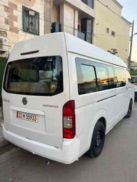 فتون c2 ابيض 2017.  كفالة السيارة مكفولة تماما من اي حادث او صبغ  نظيف...