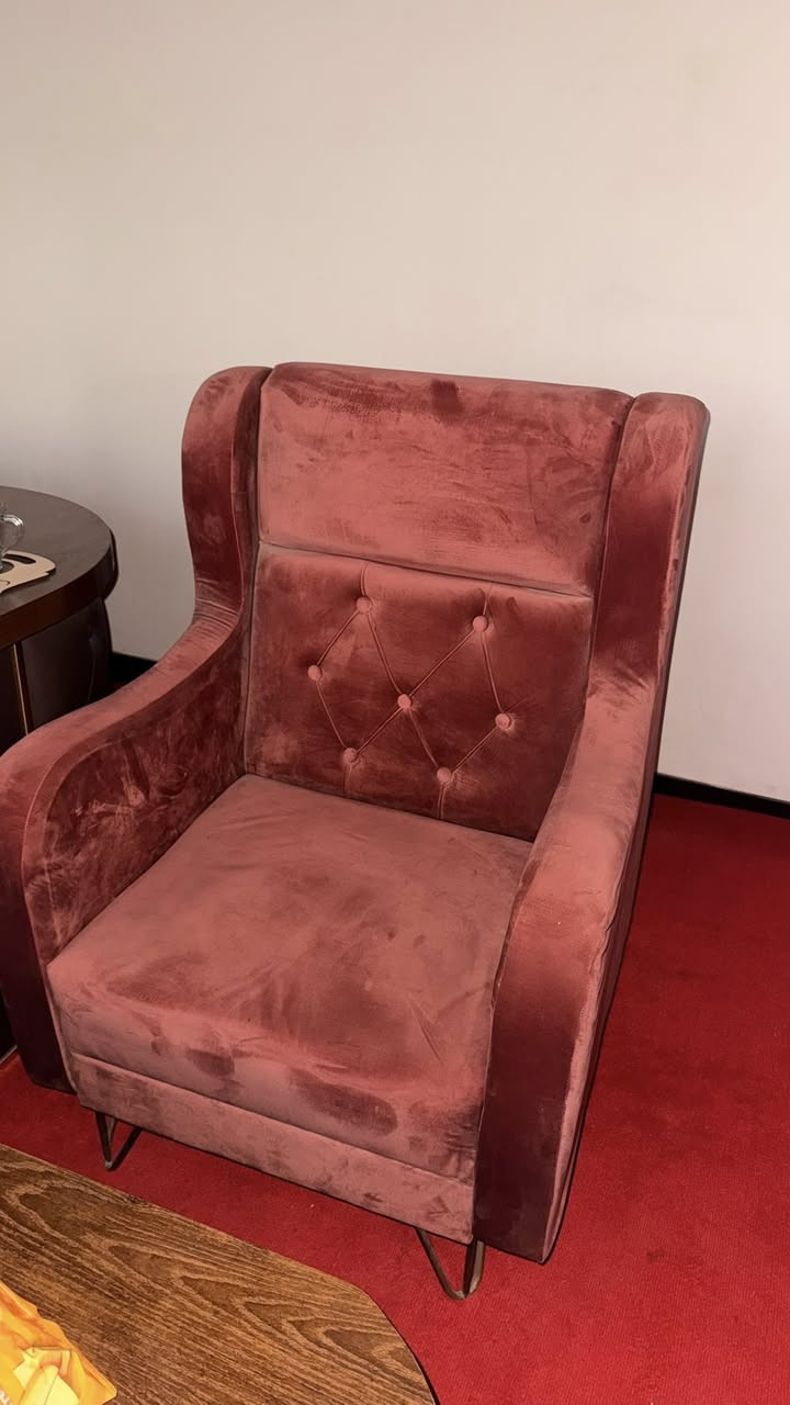 تخم عراقي نظيف 100‎%‎ لا كسر ولا اي شي والقماش قديفة العنوان بغداد/الدوره ‭0783 864 8571‬
