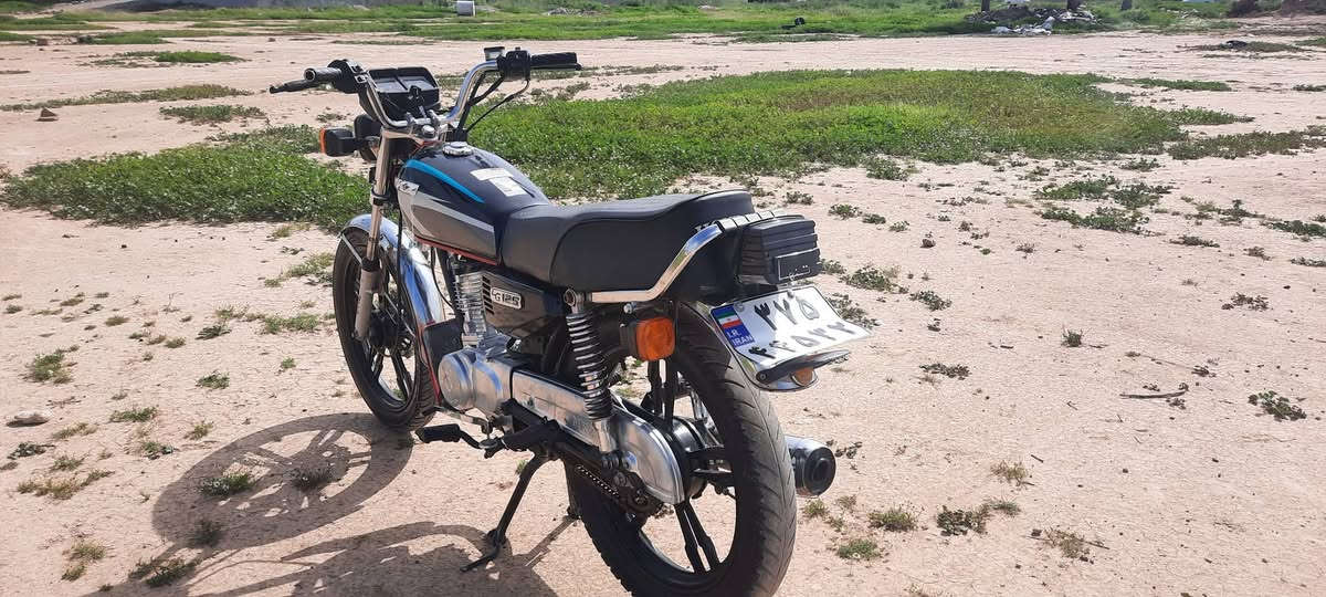سلام عليكم
نامي ياباني مديل 21 اوراق محرك 125cc ماطور كامل مكمل تايرات وياله جدد تانكي وكشن جدد سعر 375 وبي مجال بسيط مكان خانقين
رقم موبايل ***********
