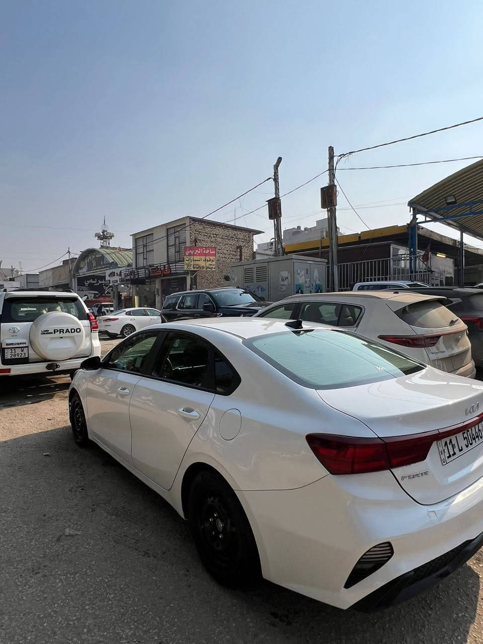 كيا فورتي موديل 2023 رقم بغداد بأسمي
شالون أبيض صدفي  
رقم شانصي 3KPF24AD6PE558787
المواصفات محرك 2000 دوش كير اوتوماتيك 
مع ثلاث أنظمة قيادة 
كامرة دوار مثبت سرعة قيادة ذاتية تحكم استيرن 
شاشة كار بلي مانع انزلاق وبقية المواصفات المعروفة
رقمه بغداد تحويل ثاني يوم 
العنوان حله قرب مجسر الثوره 
***********
***********
سعر ١٦٠ بيه مجال
