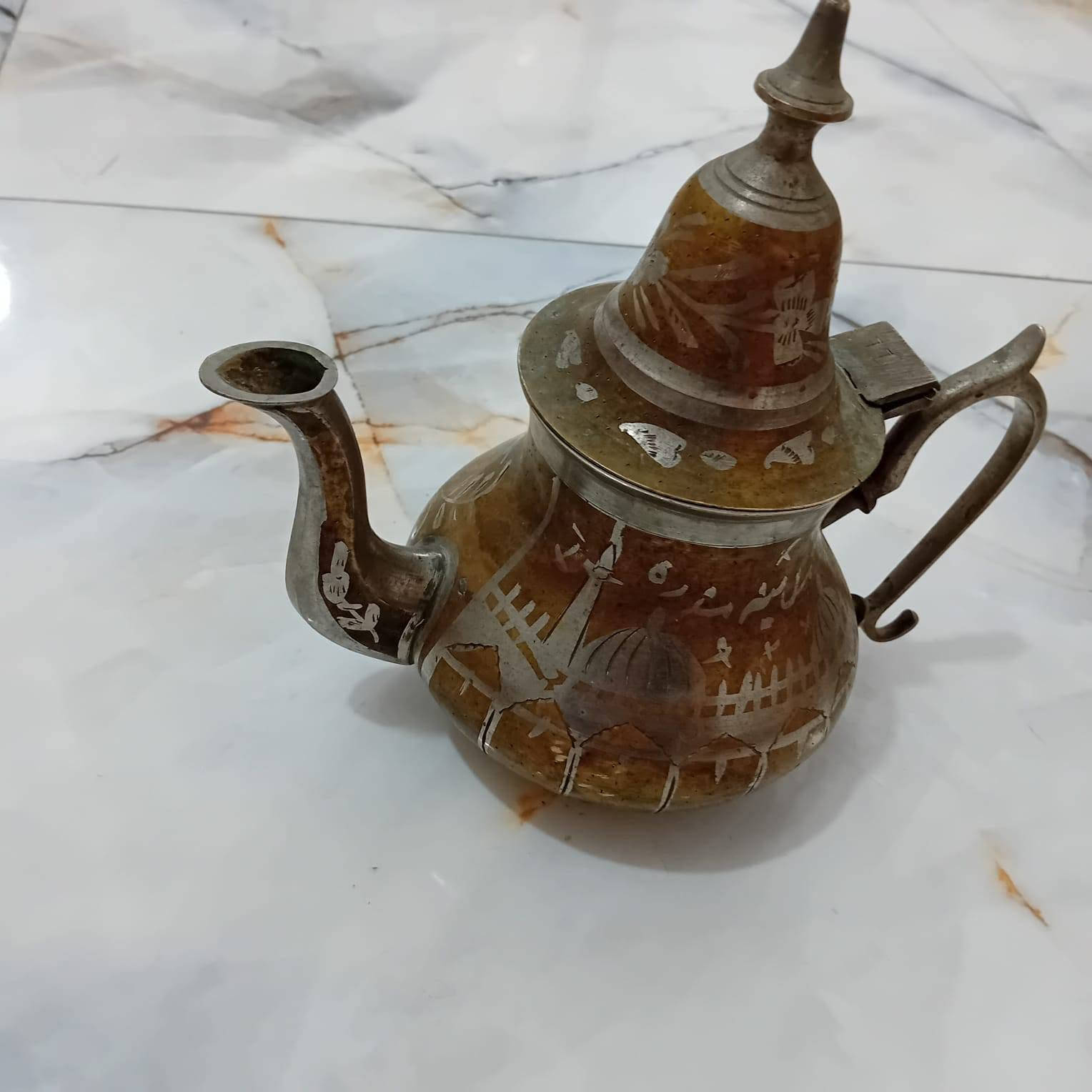 لبيع
***********
