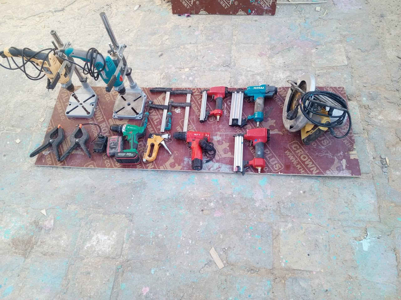 سلام عليكم ورشه نجاره للبيع غراض خوات الجدد شرط الفحص ابيعهن كلهن السعر 750الف المكان النجف الاشرف


**إذا كنت صاحب هذا الإعلان وتريد حذفه لأي سبب، رجاءا أرسل رسالة إلى الدعم الفني**