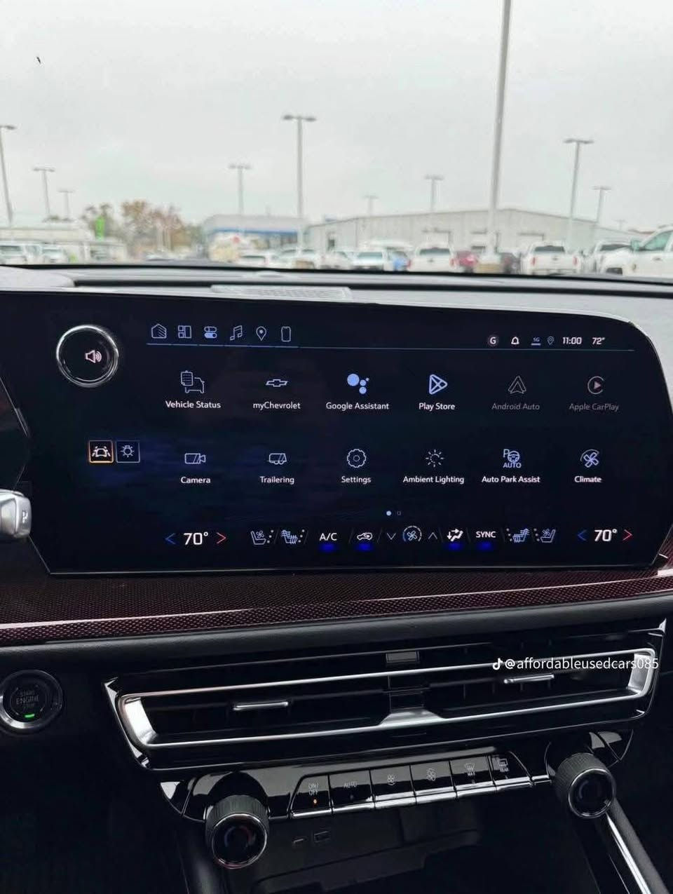 ترفرز الشكل الجديد 2024 LT  🛤🚙 ماشيه 
تبديل فقط قبق جنطه (بدون اضرار بك لايت ولا دعاميه) 

 فقط القبق  الباقي كله بلادي 

كير مكينه حداديه تبريد كله جاهز 100٪ ✓

رقم كربلاء 

ماشيه 13 الف

للاستفسار 

***********
السعر 320$
