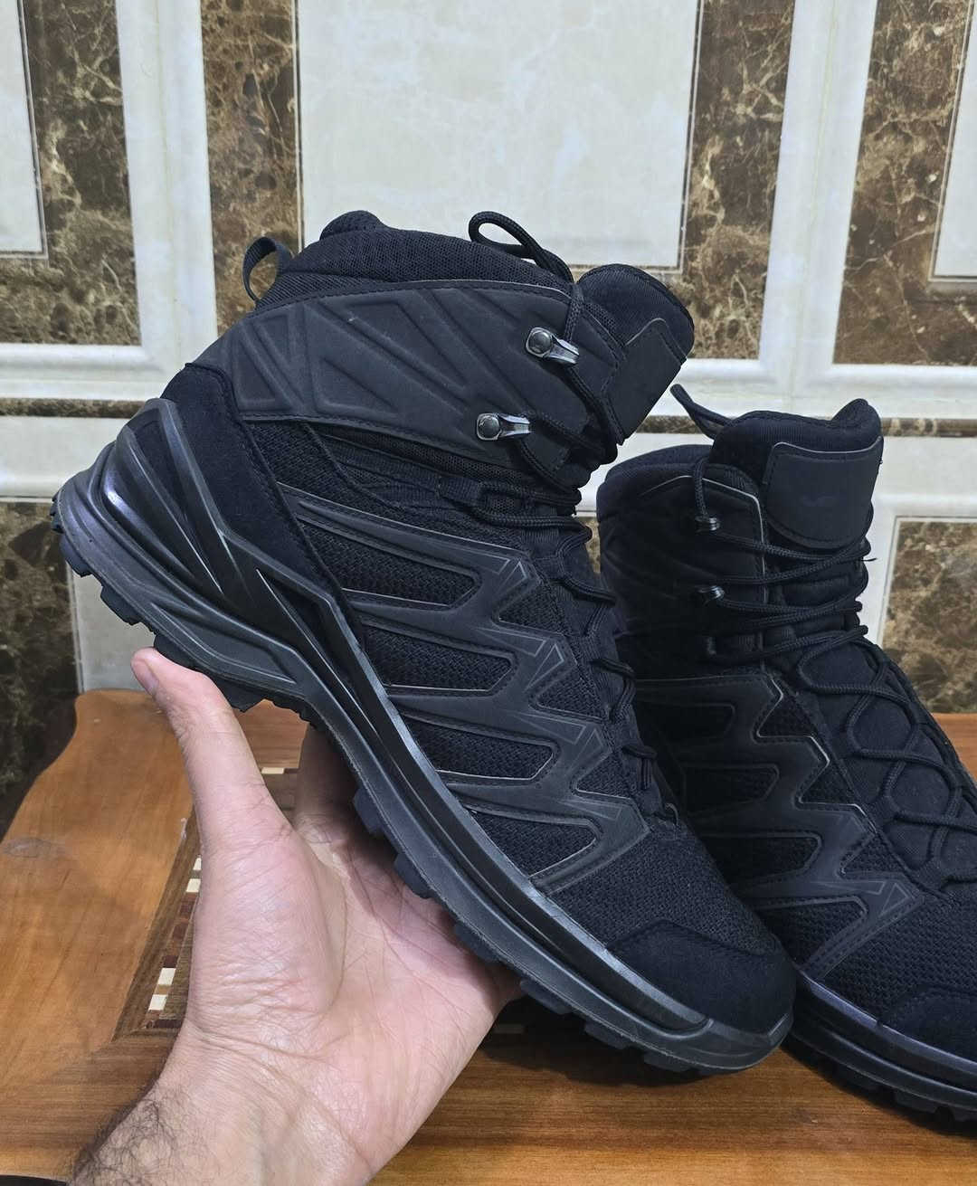 ماركة.  لوا.     اصلي اورجينال. 👌👌

قياس. 45.            الحجم 45.            طول القدم 29 سم

نضافه 100 بل 100. كورتكس ضد الماء 💦💦

يتوفر توصيل 🚚🚚

          سعر تفاصيل أكثر خاص 🙏🙏

حجز واتساب ***********
#بغداد #كركوك #بابل #كربلاء #ناصريه #اربيل #زاخو #سليمانيه #دهوك #موصل #بصره #نجف
