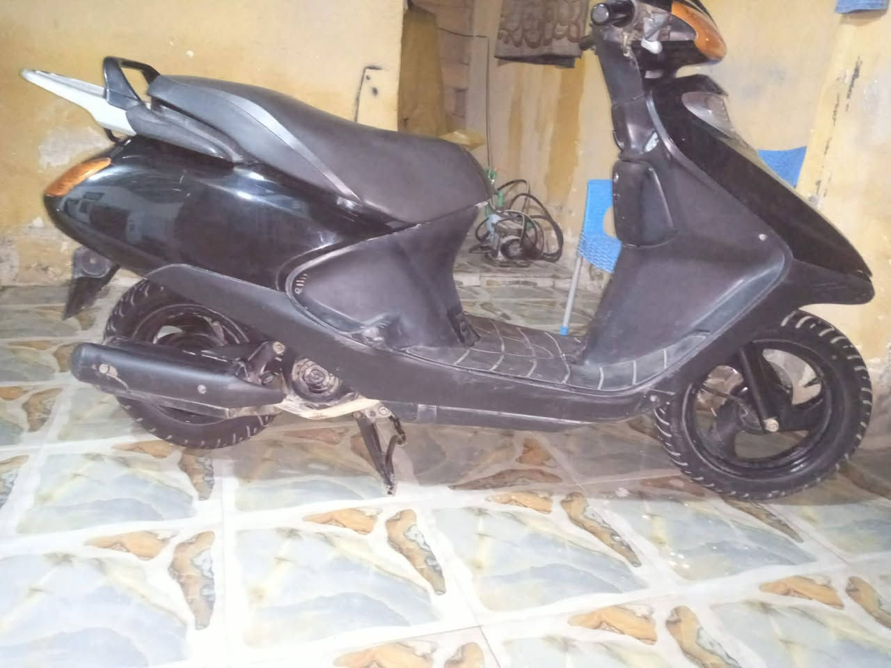 السلام عليكم دراجه للبيع
مفتوح مرتين كهرباء شغاله بس سلف واكف.. 
وسعر 550وبيه مجال. 
يم حجي بدر 

‏‪***********‬‏
