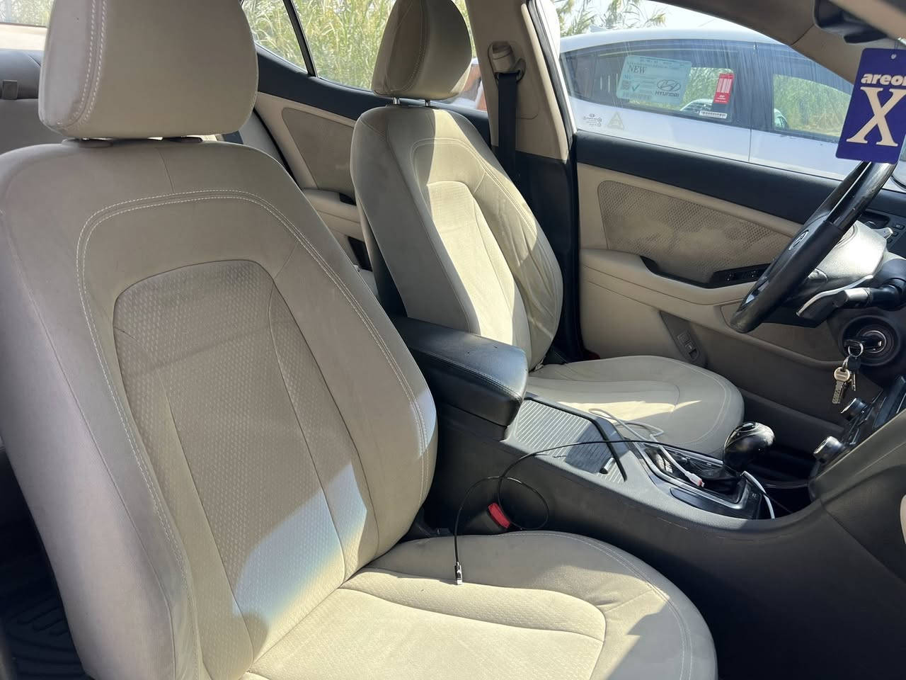 اوبتما خليجي2011 
محرك 2000 دوش
مواصفات
 حساسات 
كشن كهربائي 
مري شفط 
كامره خلفيه 
تبريدقطعتين 

السياره مكفوله من الصبغ 
بس مبدله بيها دعاميه خلفيه 
السياره ماشيه 250 الف 
مسويلها ادامة 
السعر ١٢٥
رقم ***********
مكان السياره ديالى
