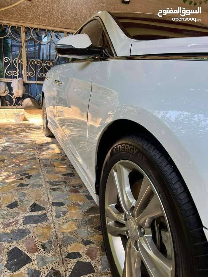 سوناتا 2018 لمتد Vip فول للاخير وارد امريكي بي ركن البنيد مصبوغ مقدمة البنيد والباقي مرشوش كلير جميع الايرباگات سليمه داخل رصاصي المرغوب تبريد وتدفئه بالكشنات طخم تاير برجستون ياباني وباتري جديد صدر جديد بي ملاحظه بسيطه للشراي يتصل ***********
سعر 160 ورقه وبي مجال بسيط جدآ
