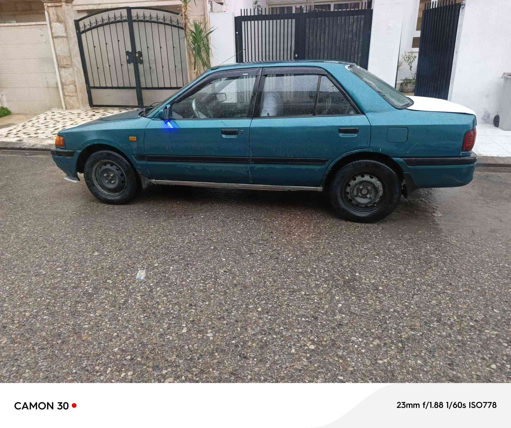 مازدا323 مۆدیل1993 مەکینە16بەخ تەبرید لەگەل سلف گەرمی زۆرباش رەقەموو سەنەوی تا 2030تازەیە فعس و هەزەی نوێ نرخی38$موبایل*********** هەولێر أربيل, العراق
