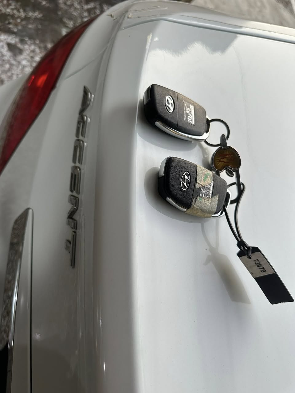 سلام عليكم اكسنت 2016 خليجي رقم بغداد با اسمي تحول ثاني يوم
سياره مكفوله من الظربه والصبغ على حاله الوكاله 
محرك 1600
سلايت
سويج عدد2
سياره جديده 
ماشيه 62 الف 
مكاني بغداد المشتل
للاستفسار ***********
