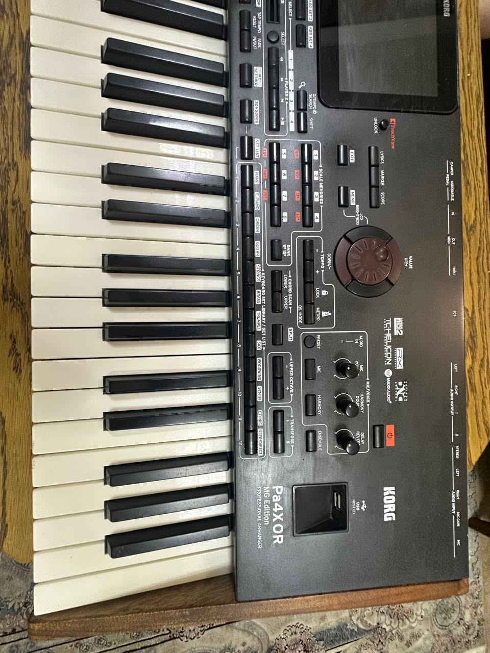 Korg pa 4x mg 1
للبيع مع برنامجي الخاص
مع جوانب خشبيه عمل يدوي 
السعر 21 وبي مجال


**إذا كنت صاحب هذا الإعلان وتريد حذفه لأي سبب، رجاءا أرسل رسالة إلى الدعم الفني**