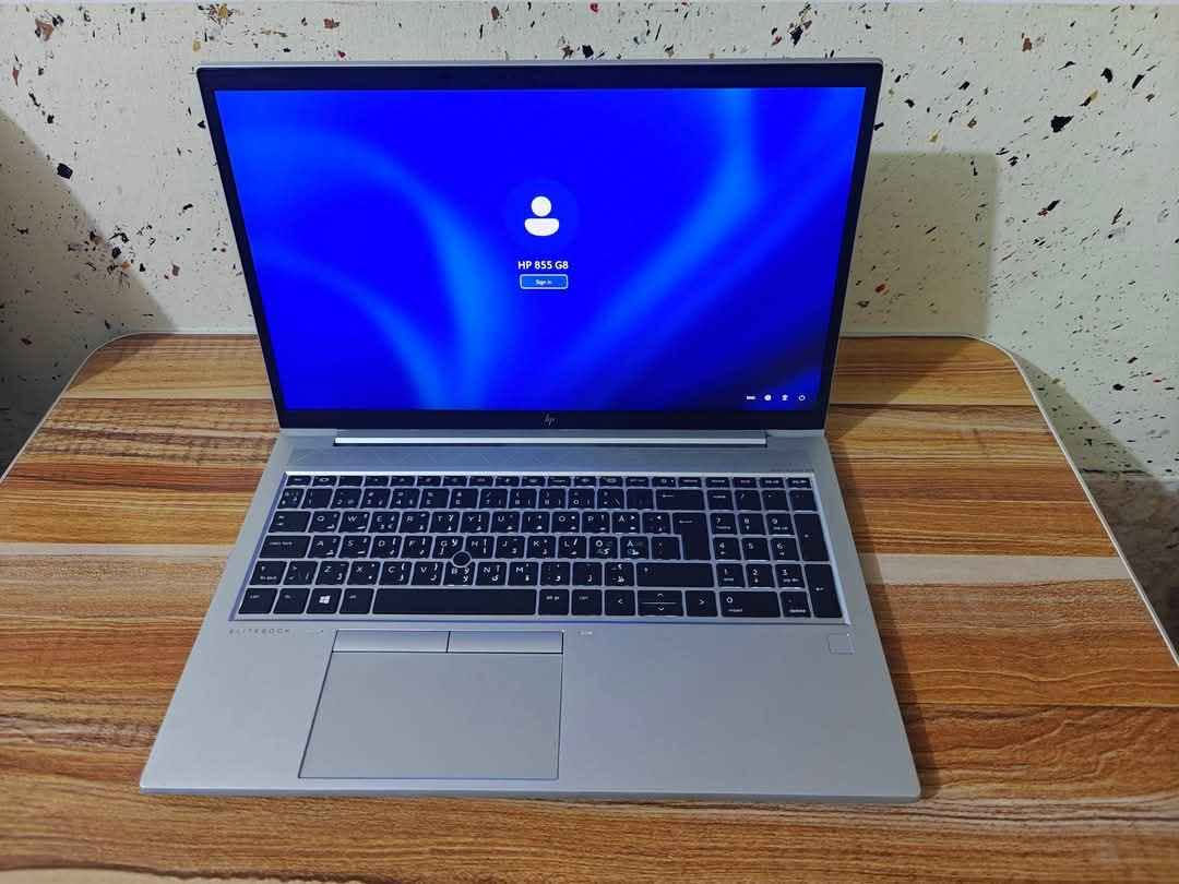 🔥 ياسر للحاسبات 🔥
✨ عرض خاص – آخر القطع المتوفرة ✨

💰 السعر: 485 ألف فقط

💻 HP EliteBook 855 G8 – الجيل الحادي عشر
━━━━━━━━━━━━━━

⚙️ المواصفات:

🔹 الموديل: HP EliteBook 855 G8 جيل 11
🔹 المعالج: AMD Ryzen 5 PRO 5650U
🔹 الرام: 8GB RAM
🔹 التخزين: SSD 256GB
🔹 كرت الشاشة: AMD Radeon Vega Graphics
🔹 الشاشة: 15.6 إنج FHD
🔹 نظام التشغيل: ويندوز 11 برو الأصلي مفعل

━━━━━━━━━━━━━━

🔌 المنافذ:

✅ 2× USB 3.2 Type-A
✅ 2× USB Type-C
✅ HDMI 2.0
✅ منفذ سماعات 3.5mm
✅ منفذ الشحن الأصلي

━━━━━━━━━━━━━━

🎁 الملحقات المجانية:

🔸 الشاحن الأصلي
🔸 جنطة مع الجهاز

━━━━━━━━━━━━━━

💼 يناسب الاستخدامات التالية:

✔️ الدوام والشركات
✔️ الدراسة والجامعات
✔️ برامج الأوفيس والمحاسبة
✔️ الاجتماعات الأونلاين
✔️ التصفح والاستخدام اليومي
✔️ التصميم الخفيف وبرامج الفوتوشوب الأساسية
✔️ البرمجة والعمل عن بُعد

━━━━━━━━━━━━━━

🛡️ ضمان 7 أيام استبدال مباشر
في حالة وجود أي خلل بالجهاز

🚚 يوجد توصيل إلى جميع محافظات العراق

📞 اتصال: ***********
📲 واتساب: *********** بغداد, العراق
