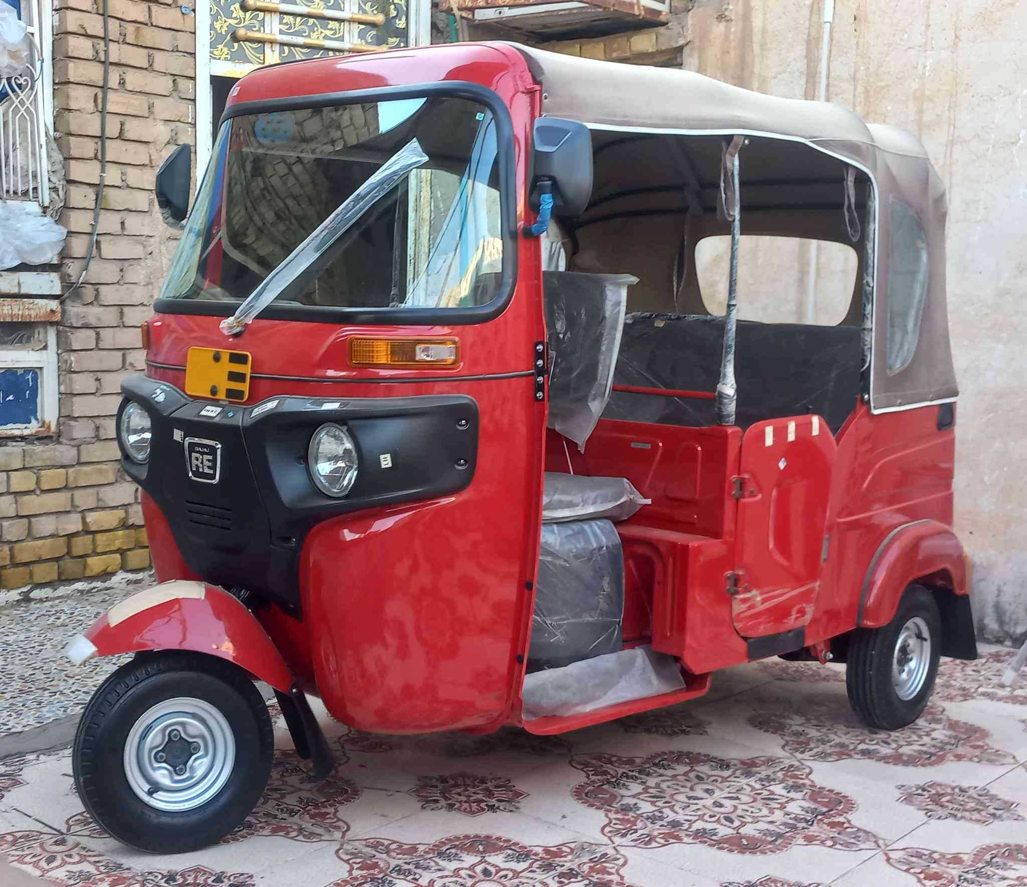 شباب السلام عليكم تكتك البيع 23 شهر 11 يوم 8 كفاله عامه
مرقمه لوحات وسنويه - ***********
