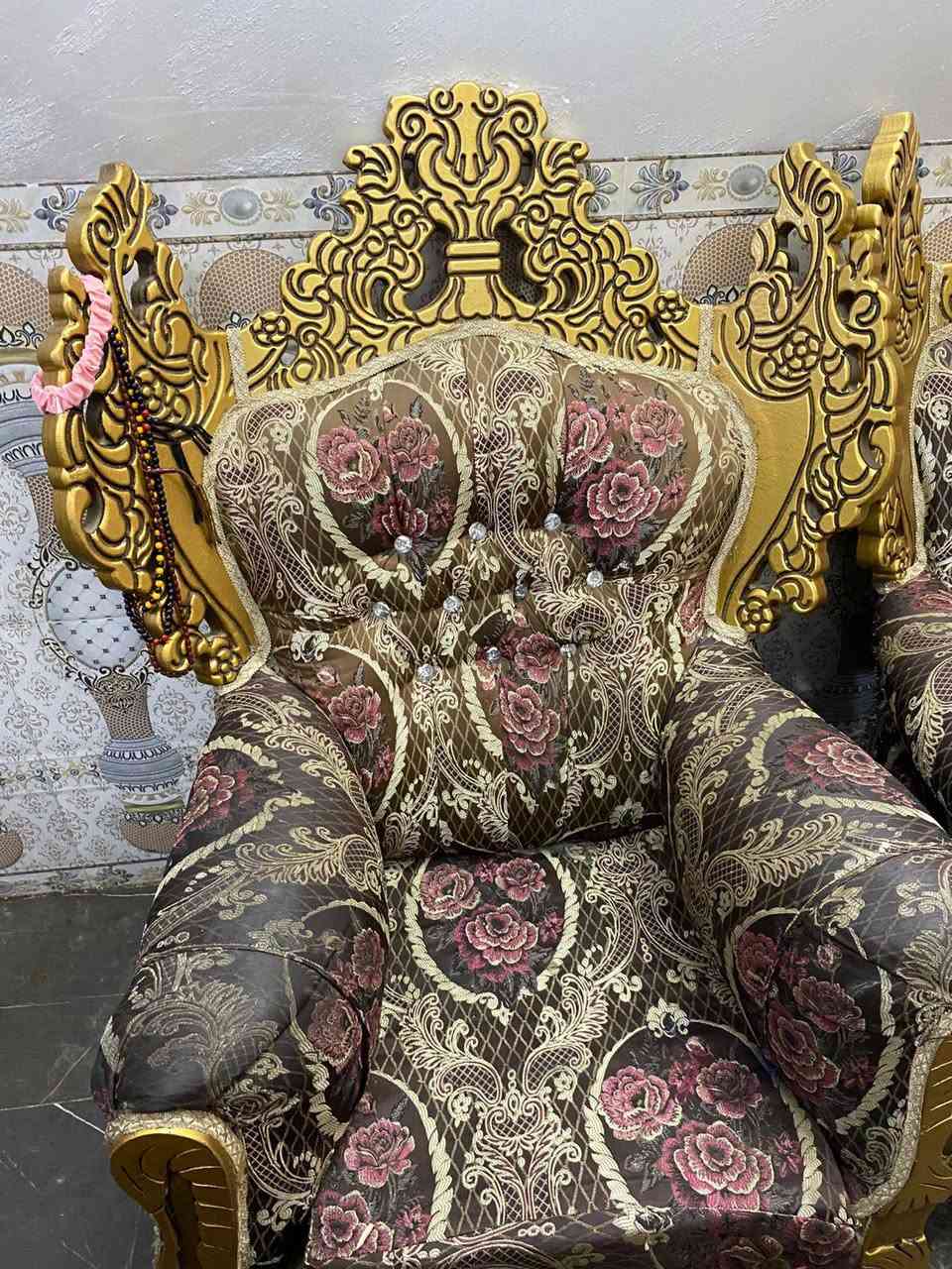 السلام عليكم 

تخم كامل للبيع مستعمل السعر المطلوب 
٦٠٠ وبي مجال بسيط جدا ، العنوان بغداد 
*********** اتصل وتدلل
