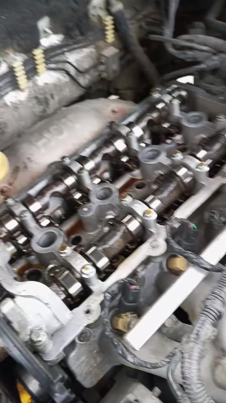 السلام عليكم ورحمه الله وبركاته الإخوة الطيبين مستمرين بلعمل تجفيت وصيانة كافة أنواع  المحركات التيكو الحديث والقديم مع الضمان
اليوم شرفوني من الكوت الاخ محمد الحلفي طبعا اجة السيارة ما تعبر ال80والحمد الله تمت الادامة الدورية ورجعت تمام  تبديل دهن محرك لوك مولي مع تبديل دهن الكير وضبط السنتر وتبديل القوايش 
العمل الصحيح دائما فوك كلشي والخبرة بلعمل حتى ابو السيارة من يشوف سيارتة صارت تمام يرتاح والحمد لله 
تجفيت نوعين النوع الأول صيني 750ضمان شهرين 
تجفيت ياباني درجة اولى ضمان 6اشهر 
الاستفسار الإتصال على الرقم ***********اي واحد يحتاج مساعدة شي اني بالخدمة الكل تحياتي للجميع 🌹
