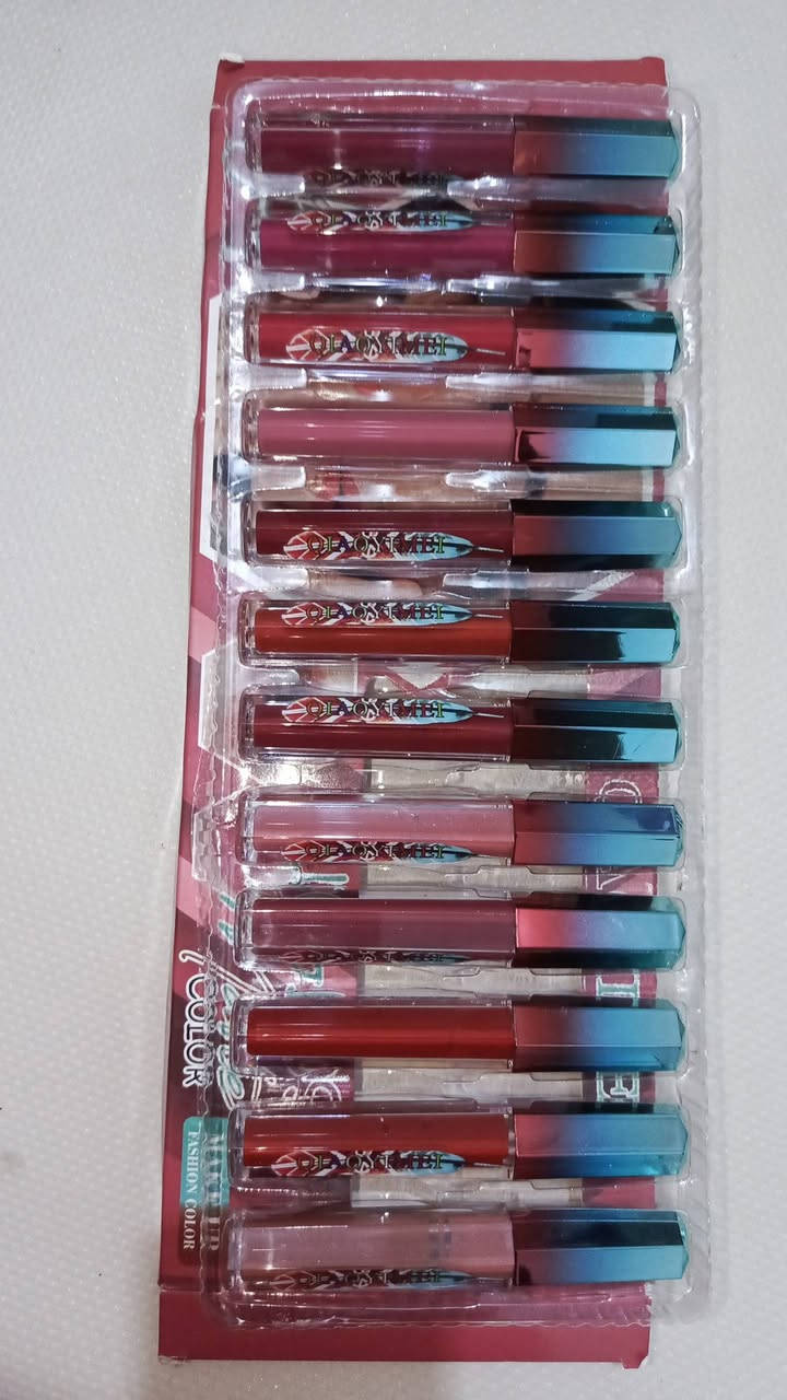 مساء العافيه عليكم قبل لا احد يكسر بحلال غيره خلي يعرف ضروفه ولايستغل
اني تورطت واشتريت بضاعه بالدين ب500الف وكاعدة ايجار وعندي بنات عبالي اساعد زوجي بس للاسف افتح بث وابقى سااااعات البث فارغ وهسه بطلت اريد ابيعهم حتى لو ب400ميخالف هذني نموذج كومة عندي بعد الله يشهد كلهم شي أن الملابس و الاحذيه


**إذا كنت صاحب هذا الإعلان وتريد حذفه لأي سبب، رجاءا أرسل رسالة إلى الدعم الفني**