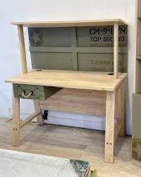 السلام عليكم غرفه طفل تركية (همر)  كلش قوية وحلوة مودرن استخدام سنه وحدة بس بعدها جديدة القطع كدامكم 
ماخذها ب١٢ ورقة 
وهسة رايدها ب٨٠٠ الف مستعجل ع بيعتها وبيها مجال بسيط همين 
مكاني حي العدل 
مارد خاص فقط تليفون
***********
