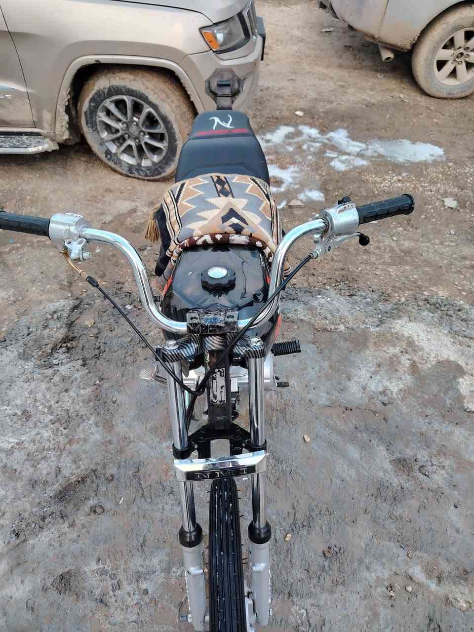 سلام عليكم دراجه نامه شلامجه تعمير 25 الدراجه جاهزه مجهزه ربع مذب عليه ما صارله 24 يوم من اتعمرت الدراجه جديد تجي وتشوفه احله من الصوره مكينته ناعمه تخبل والشاصي ارشه موديل 18 أوراق سكنر السعر 650 وبيه مجال العنوان حله شارع 80 الرقم ***********
