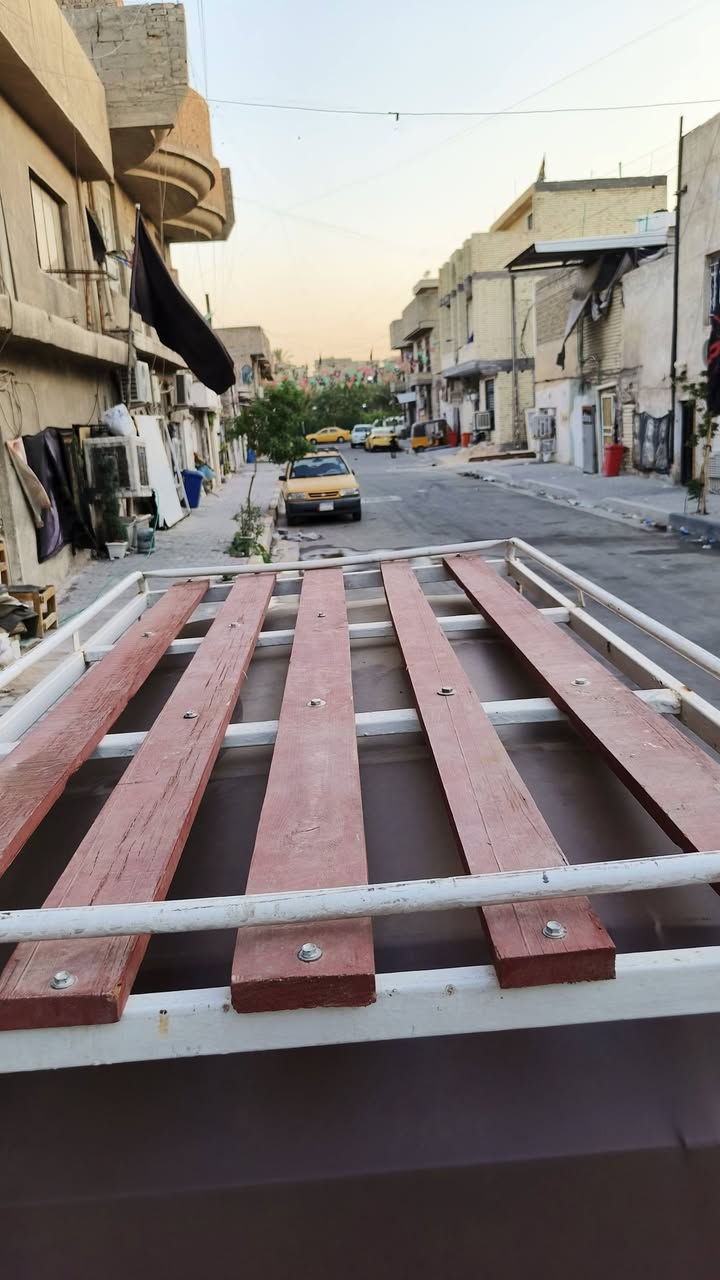 سلام عليكم سيبايه للبيع السعر٨٥ وبيه مجال الحديد درجه أولى مكاني مدينه الرقم ***********
