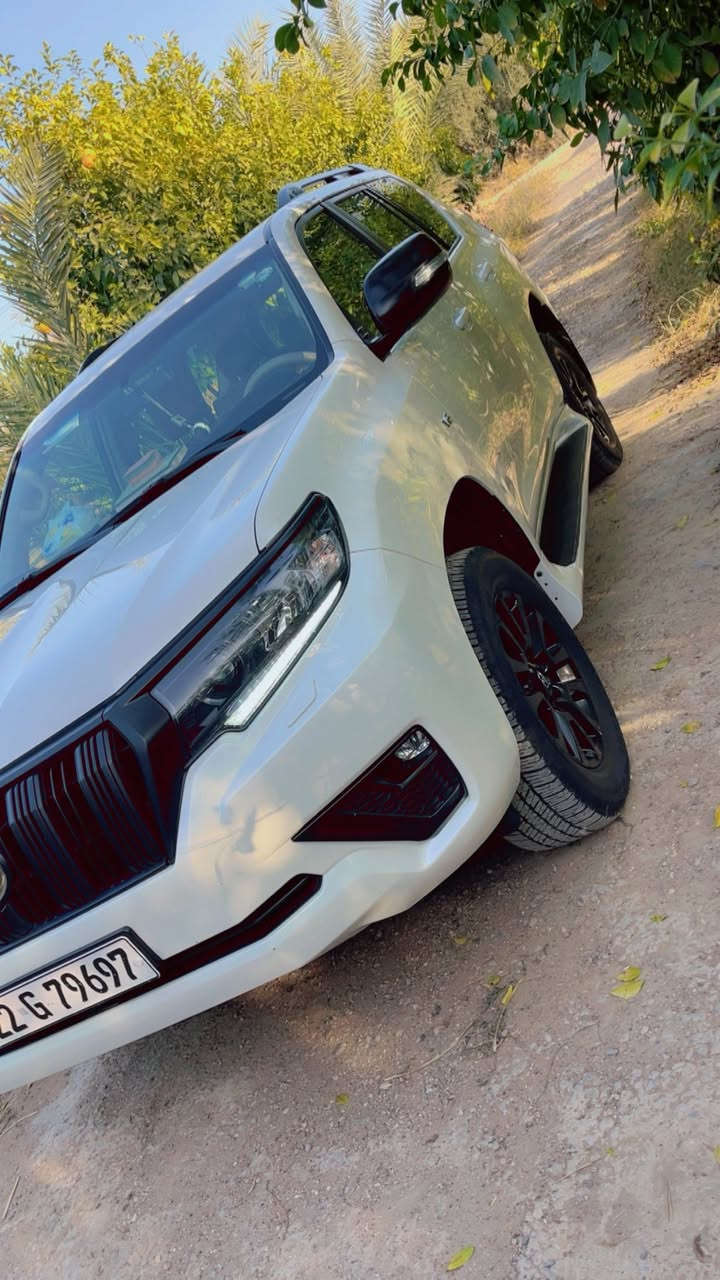 السلام عليكم
تويوتا برادوا 2023 أربيل TXs ابيض صدفي 

السياره بحاله الوكاله مع كافه ملحقاتها ومكفوله
‎ سلايت وبصمه وتشغيل بعد 
لايت اسود وبخاخ لايت ولد نهاري 
شاشه اندرويد GPS وكاميرا خلفيه 
حساس خلفي  
‎مانع انزلاق ومانع انحدار ونظام الامان 
كشنات جلد  والامامي كهرباء  عدد 2 
دبل تانكي شاحن واير ليس ومري شفط اصلي 
ويل كب اسود 19 
السياره جديده 
فحص وهزه وتحويل وكاله جاهز 
السعر  ٤٨٥
485قفل بس الشراي يتصل 
للاستفسار اكثر وشرايه يتدلل ***********//***********
