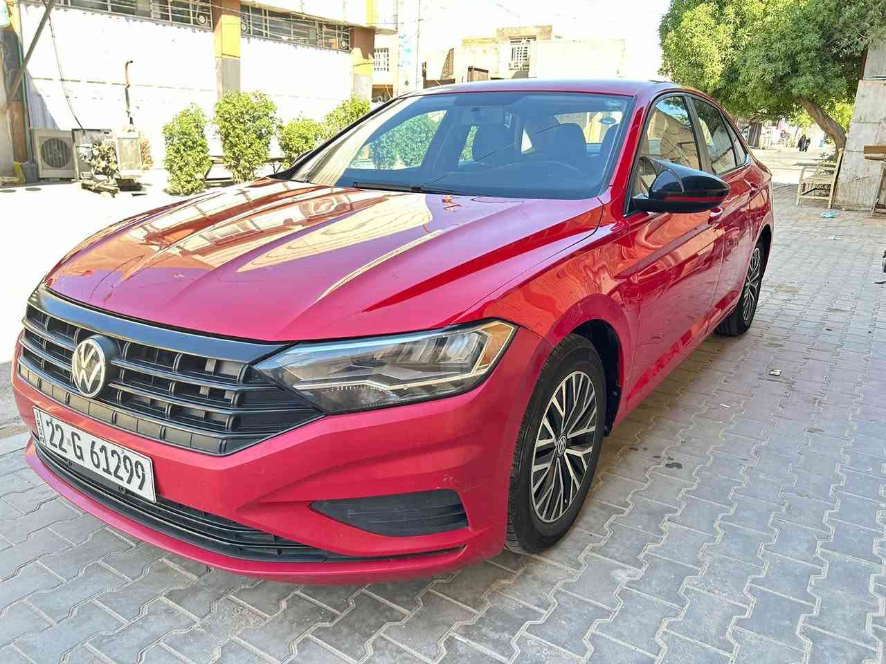 فولكس واجن جيتا 
موديل 2019
مواصفات s
بدون صبغ فقط تبديل الدعامية 
ايرباك سليم عدا البردة الخلفية 
رادارات امامي وخلفي وجانبي 
سيارة جاهزة نظيفة وماتحتاج اي مصرف 
موجودة باربيل 
صور الحادث مرفقة ضمن الصور
السعر 135 وبي مجال 

***********
