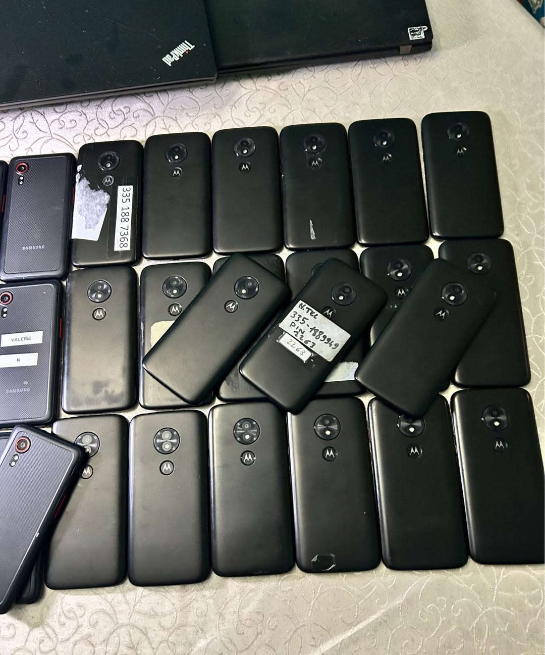 Kayna had sel3a li bghaha jemla merhba
Samsung x cover 5 ( 64G )
Motorola ( 16G )
Samsung A32 4G fih khyal khfiiif 
Samsung s22 ( 128G ) Mdm👇👇
✅whatsap : 0715369031 الراشدية, المغرب


**إذا كنت صاحب هذا الإعلان وتريد حذفه لأي سبب، رجاءا أرسل رسالة إلى الدعم الفني**