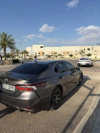 كامري موديل 24 سياره seسياره حلوه وجاهزه ضرر 2قطعه بنيد +بابا السايق س...