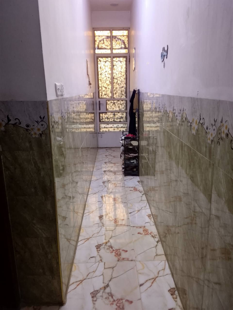 السلام عليكم دارللبيع مساحه100مترالنزال20الواجهه5 السده شارع 15.  ***********
