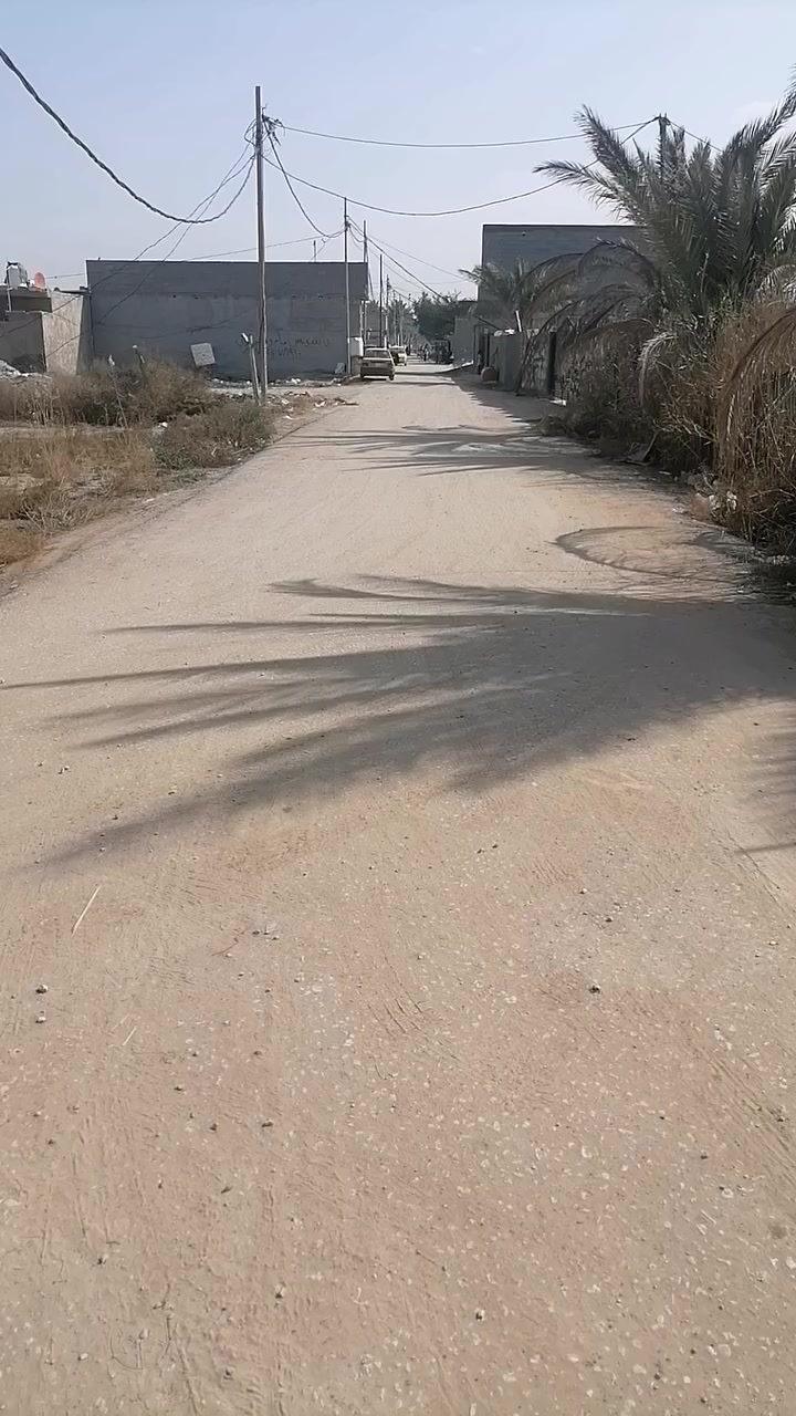 قطعه 250متر بالسواده بالرشديه سند 25 قرار محكمه من صاحب الأرض مباشر خدمات كهرباء تبليط بالباب ماء شارع 8متر 
*********** واتساب
***********
