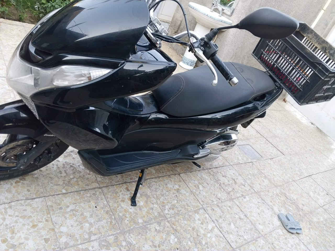 فالسلام عليكم دراجه للبيع اوتماتيك موديل 14كفاله عامه ياباني bsxالسعر1300وبيه مجال لاستفسار***********
