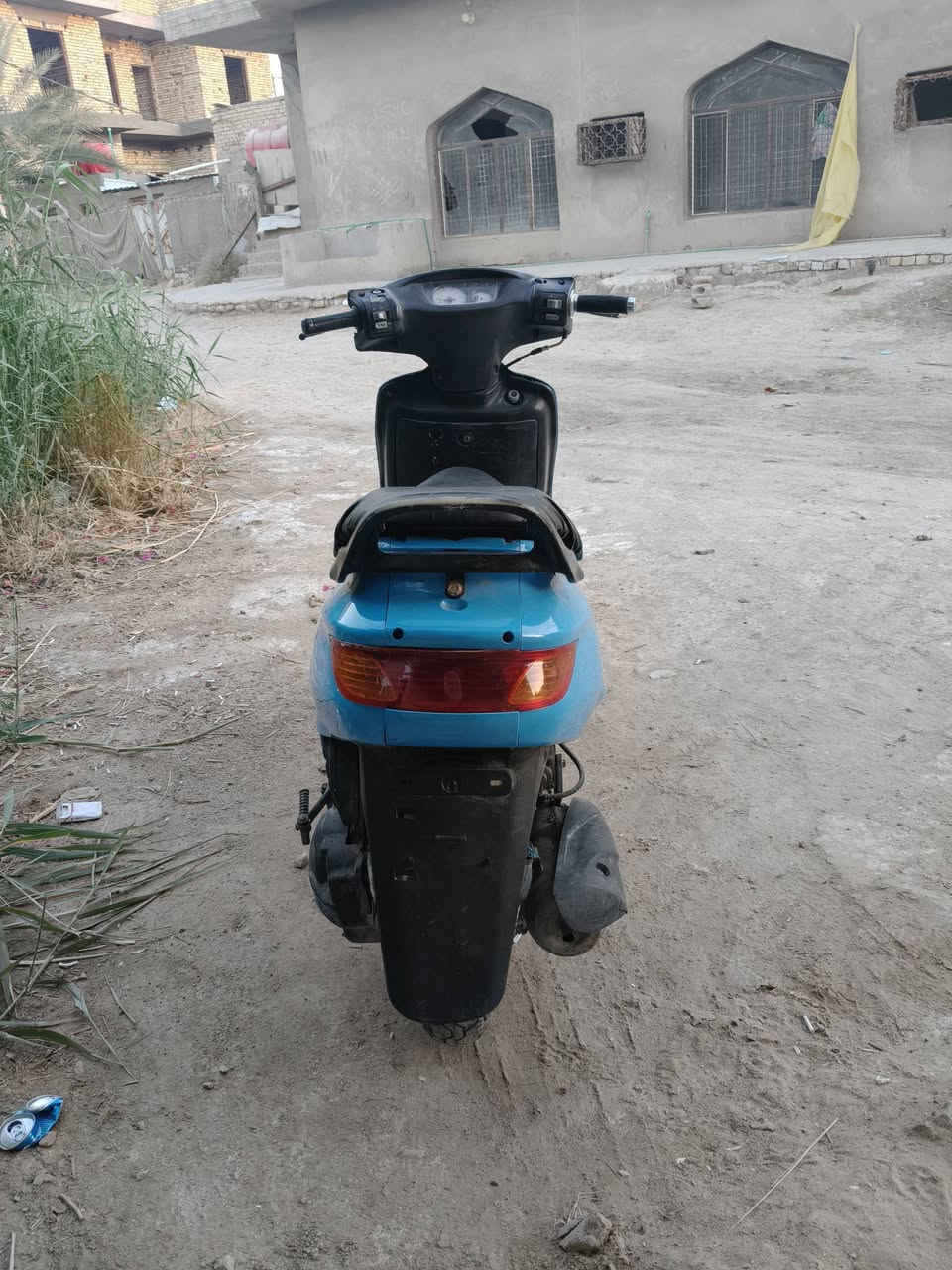 السلام عليكم
فراشة للبيع مفتوحة معمرة تعمير حلو ما عايزة شي كهربائيات السعر 300 او بيها مجال قليل
***********/واتساب
