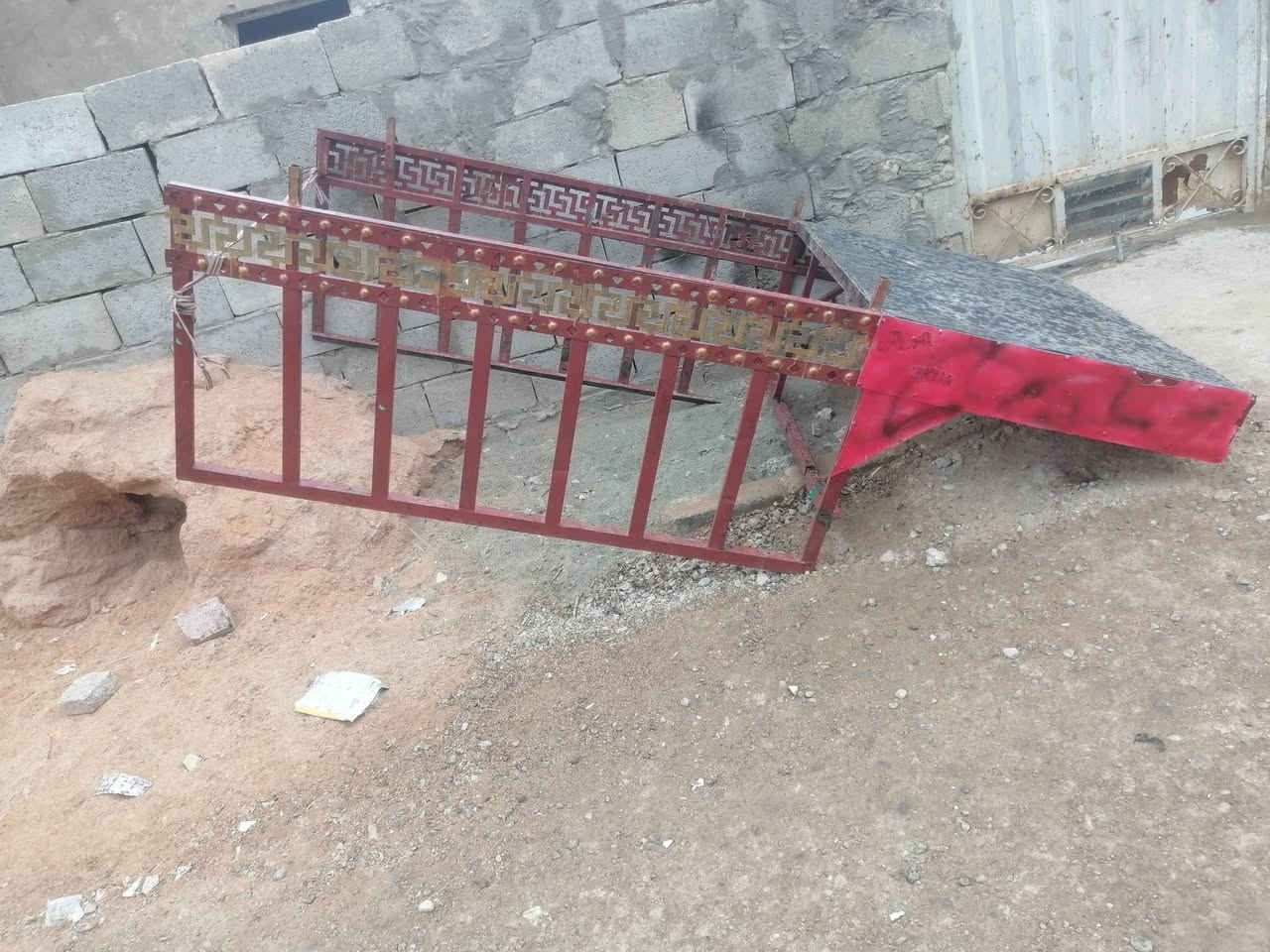 السلام عليكم  محجل للبيع مكاني خمسه كيلو السعر 70 وبي مجال اتصل على الرقم ***********
