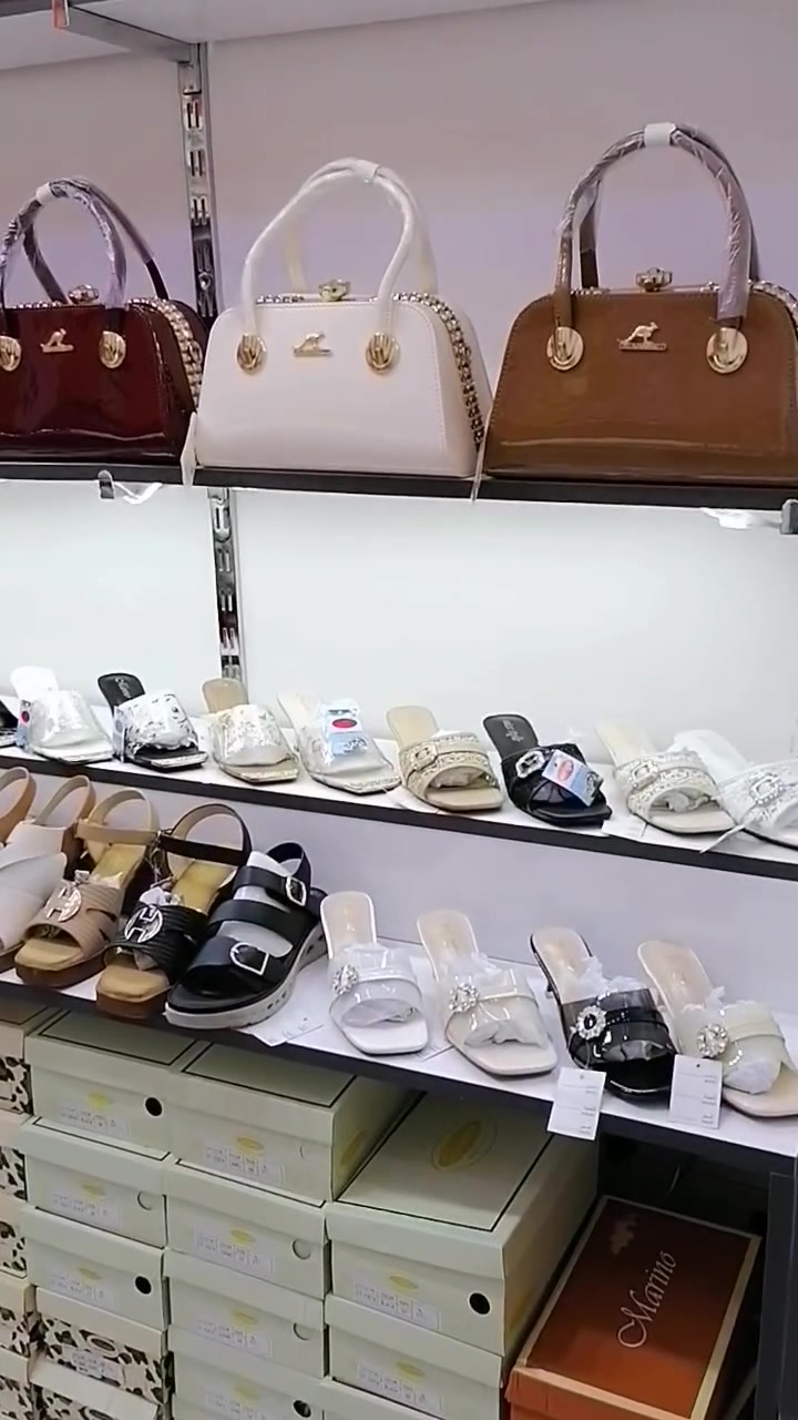 🔥 عرض شامل على جميع الأحذية والحقائب 🔥
💥 جميع الأحذية: 15 ألف دينار فقط 👟
👜 جميع الحقائب: 20 ألف دينار فقط
📍 أحذية وحقائب بيروت
شارع مزرعة – مجمع رؤتانا – الطابق الأول – محل رقم 24
🚚 يوجد توصيل داخل خانقين وجميع محافظات العراق.


**إذا كنت صاحب هذا الإعلان وتريد حذفه لأي سبب، رجاءا أرسل رسالة إلى الدعم الفني**