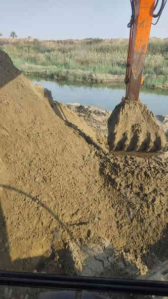 سلام عليكم يوجد لدينا زميج حدائق وسطح وبسعر معقول مكان بغداد الاعظميه رقم الهاتف 📞 ☘️ ***********
