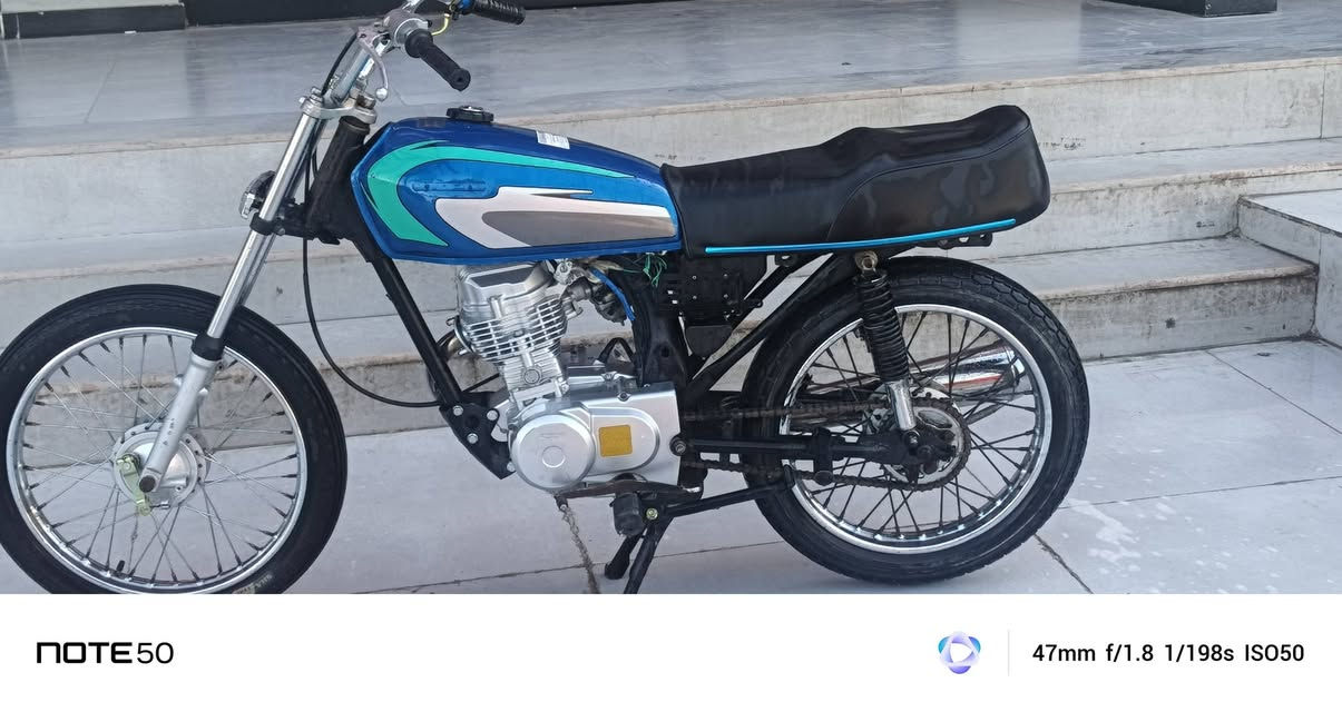 سلام عليكم
اخوان دراجه للبيع 
غراض جديده 
مكينه نامه شلامجه الاصليه كفاله من الفتح والحسن
اوراق شاصي بارت 
مراوس ترهم بيع ومراوس مكاني ناصرية مركز 
***********
