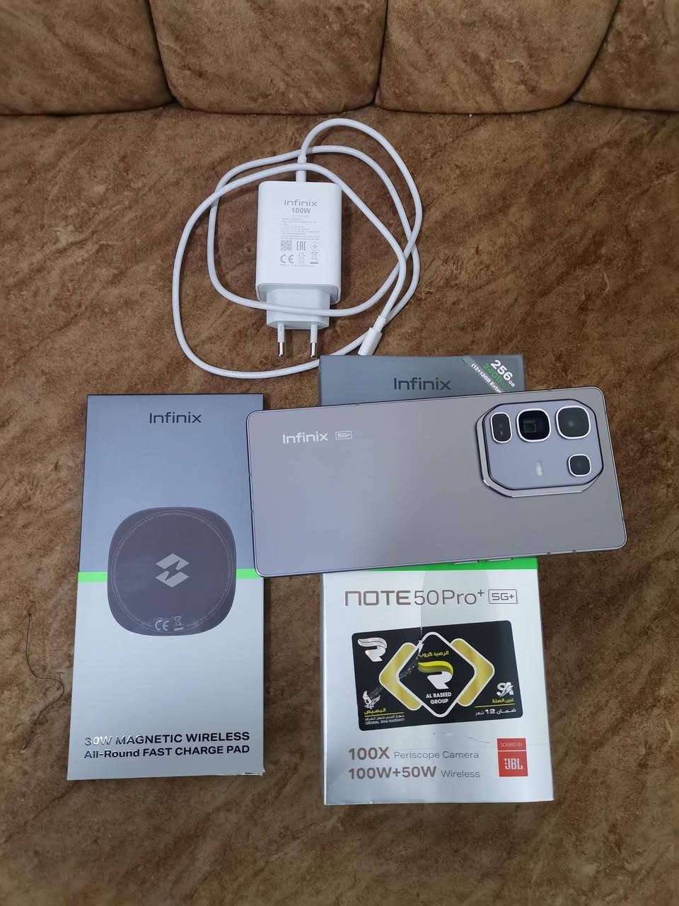 السلام عليكم
للبيع انفنكس نوت 50 برو بلس ذاكرة 256 +12 جهاز نضيف ملحقاتة كاملة 
سعر 325 بي مجال بسيط


**إذا كنت صاحب هذا الإعلان وتريد حذفه لأي سبب، رجاءا أرسل رسالة إلى الدعم الفني**