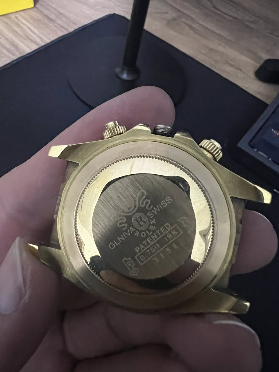 متوفر للبيع هيكل ساعه روليكس دايتونا مشذر
قطر الساعه ٣٩ملم
ملاحضه: جام الساعه مكسور


**إذا كنت صاحب هذا الإعلان وتريد حذفه لأي سبب، رجاءا أرسل رسالة إلى الدعم الفني**