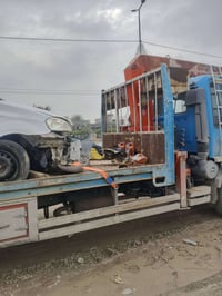 بدي رمبه للبيع نضيف جدأ مال هينو السعر 20 ورقه 07733684165